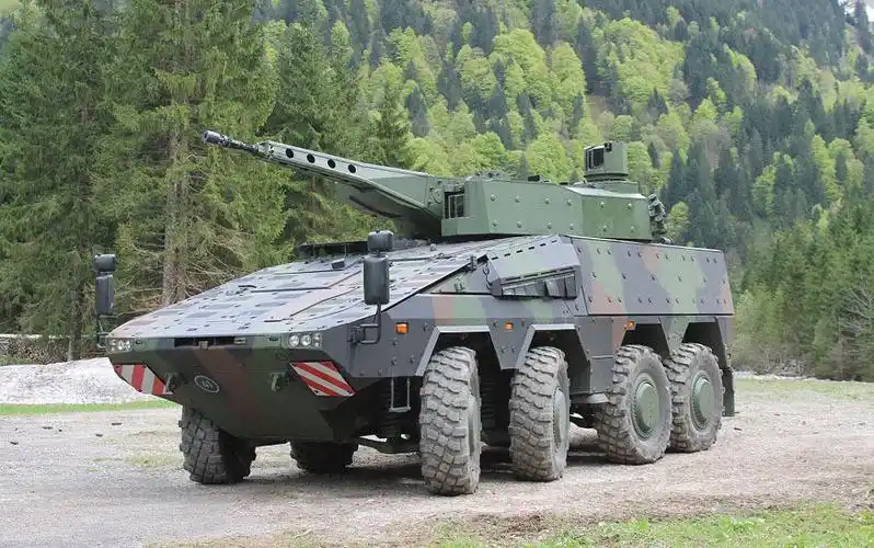 最后一炮拳师犬步兵战车