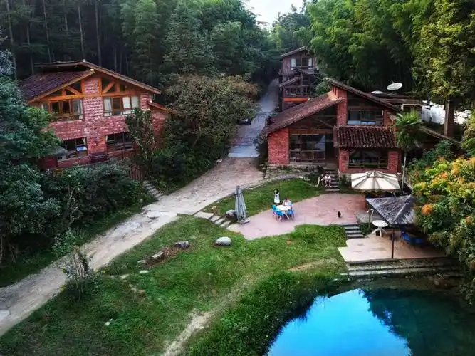 南昆山高山别墅一区航拍美景如画