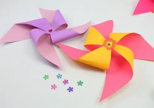 供应18色正方形彩纸 手工色纸 18张双色折纸16k