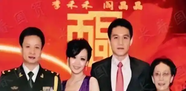 2008年12月28日,李禾禾同阎晶晶的婚礼在北京举办.