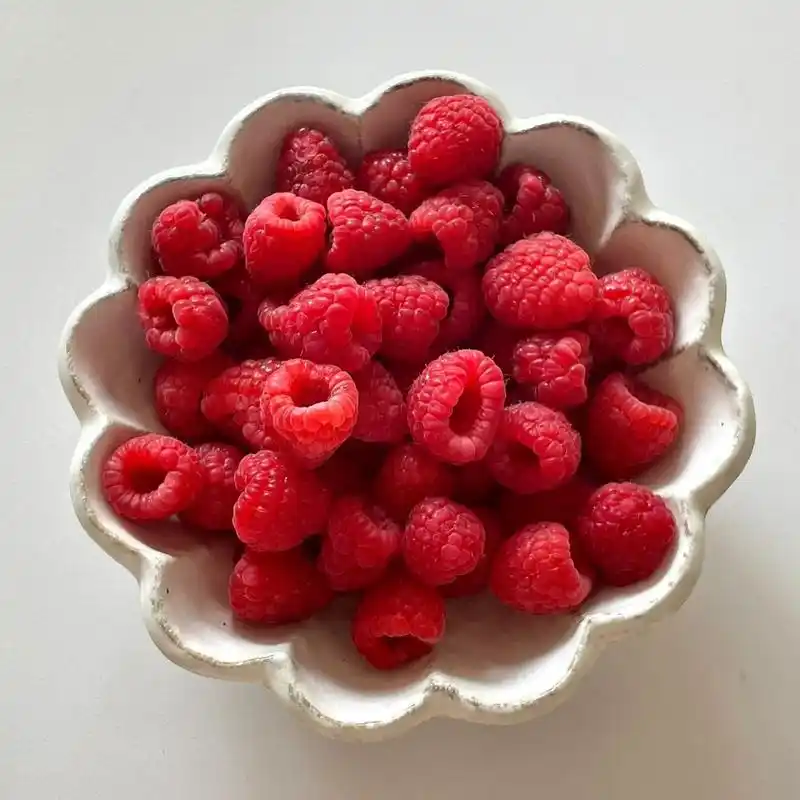 红树莓八大神奇功效 红树莓是我们生活中比较常见的一种水果,又叫做