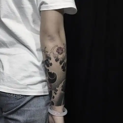 包小臂浪花 樱花 板雾 包小_纹身吧社区 - 纹身大咖