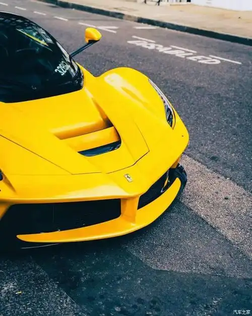 世界三大神车之一的法拉利拉法
