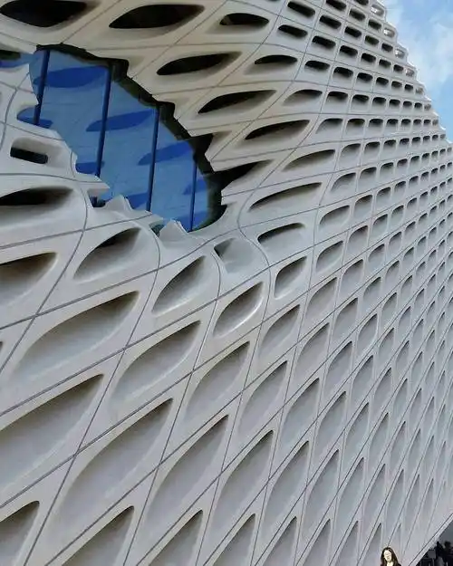 米黄色grc幕墙grc建筑外挂板grc装饰板grc背景板免费送样厂家直销深圳