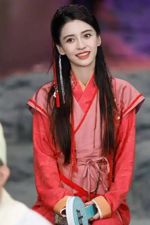 angelababy红色汉服活动照合集