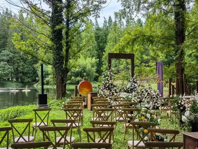 户外婚礼森系婚礼 最期户外婚礼布置#小清新风格 - 抖音