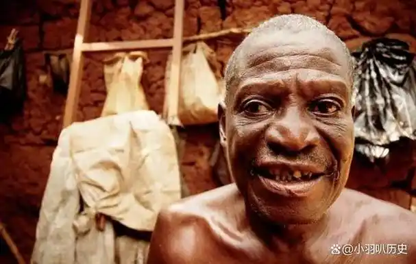 难道是野人?"领队却严肃地告诫:"别轻视任何可能性.