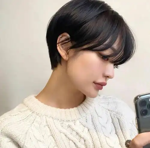 轻熟风短发优雅知性又帅气