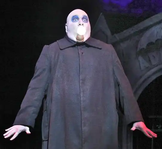 spotlight on    blake hammond plays uncle fester in   so-so