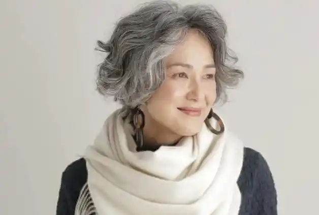 解决白头发的最好办法,女性白头发怎么调理-528时尚