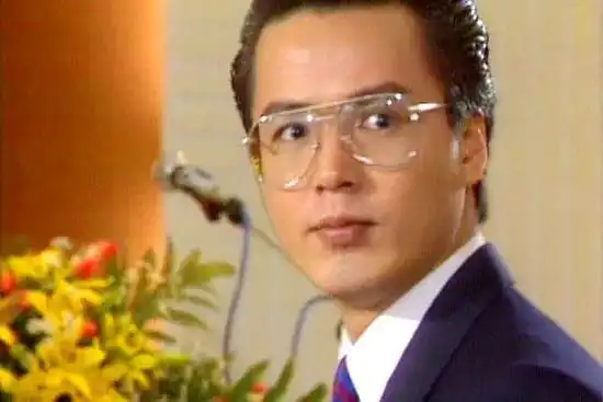 曾经的林瑞阳自带翩翩公子的气质,不仅是红极一时的"玉面小生",更是