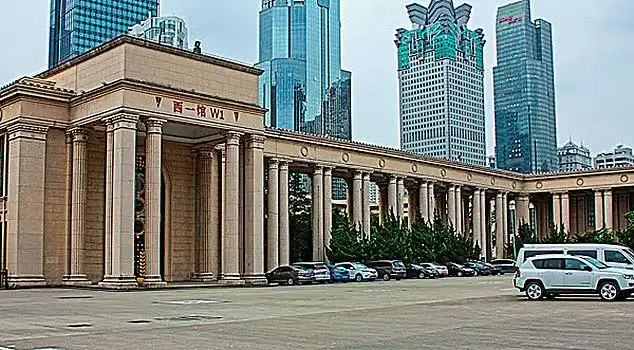 上海展览中心风光