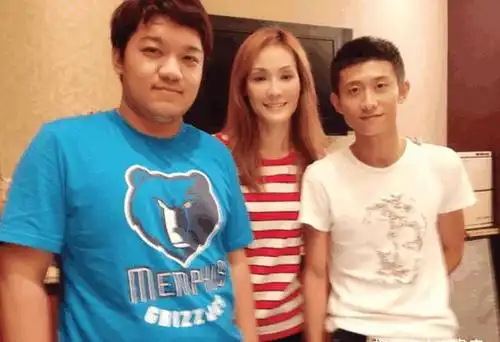 《家有儿女》中的小雨,曾19岁时被北影连拒两次,如今他还好吗?_尤浩然