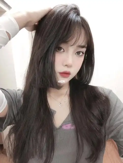 今日发型  剪完水母头发型超级修饰脸型,可甜可欲