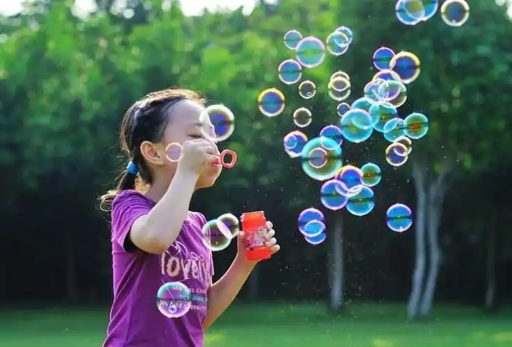 吹泡泡作文700字三年级