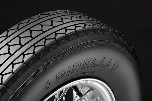 30]阔别50年:倍耐力再推stella bianca斜交轮胎新品