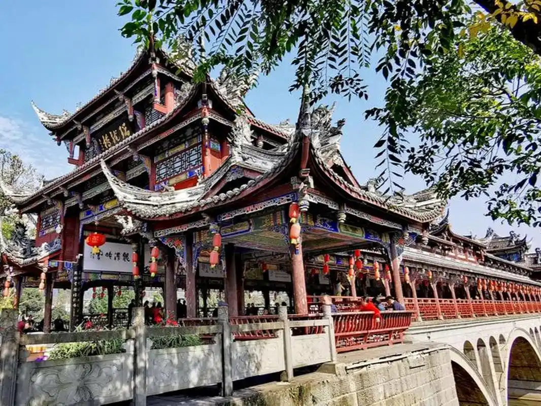 成都街子古镇:这里古迹众多,镇上保存有建于清道光年间的字库塔