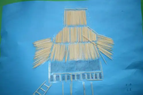 培养幼儿兴趣,提高动手能力----鲁沙尔幼儿园开展幼儿美术手工作品展