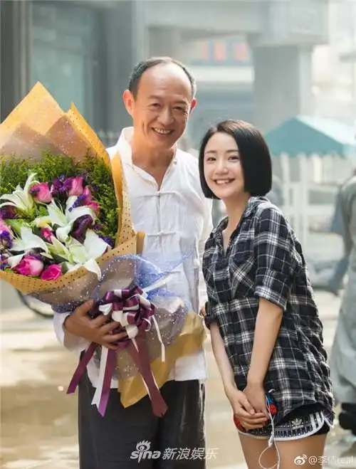 组图:《天津1928》菜鸟警探李倩携手吴刚 演绎职场励志蜕变