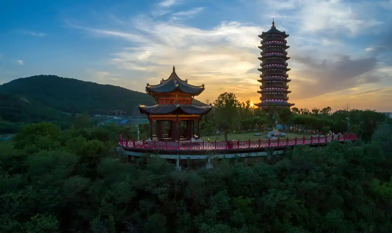 金秋图文动态创作节# 秋天到铁岭旅游必去的一个景点是龙首山风景 ..