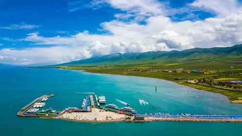 你知道青海湖有多美吗?它遗世而独立,青色之海难再寻,你想去吗