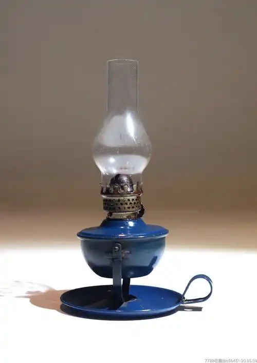 袖珍两用小煤油罩灯-马灯/煤油灯-7788收藏__收藏热线