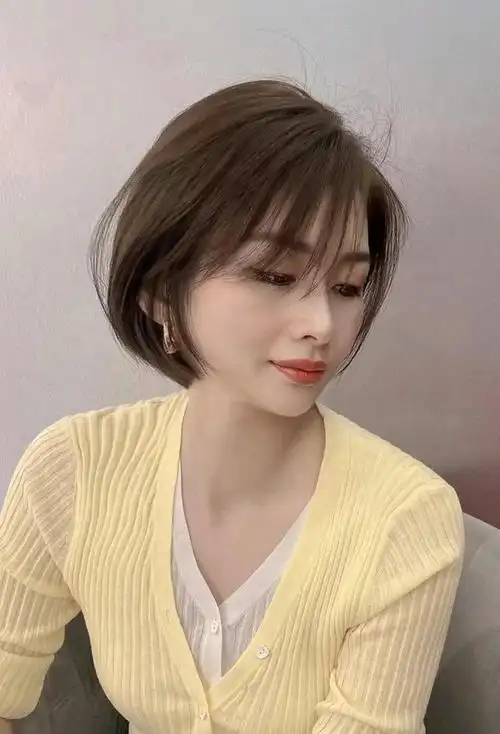 今天为大家带来的依旧是流行时尚的女士发型,整体都特别的惊艳,有长