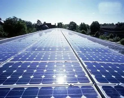 彩虹全球最大光伏玻璃项目布局延安