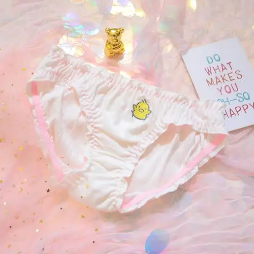 纯棉可爱日系软妹小黄鸭刺绣面包裤软萌少女胖次低腰学生卡通内裤