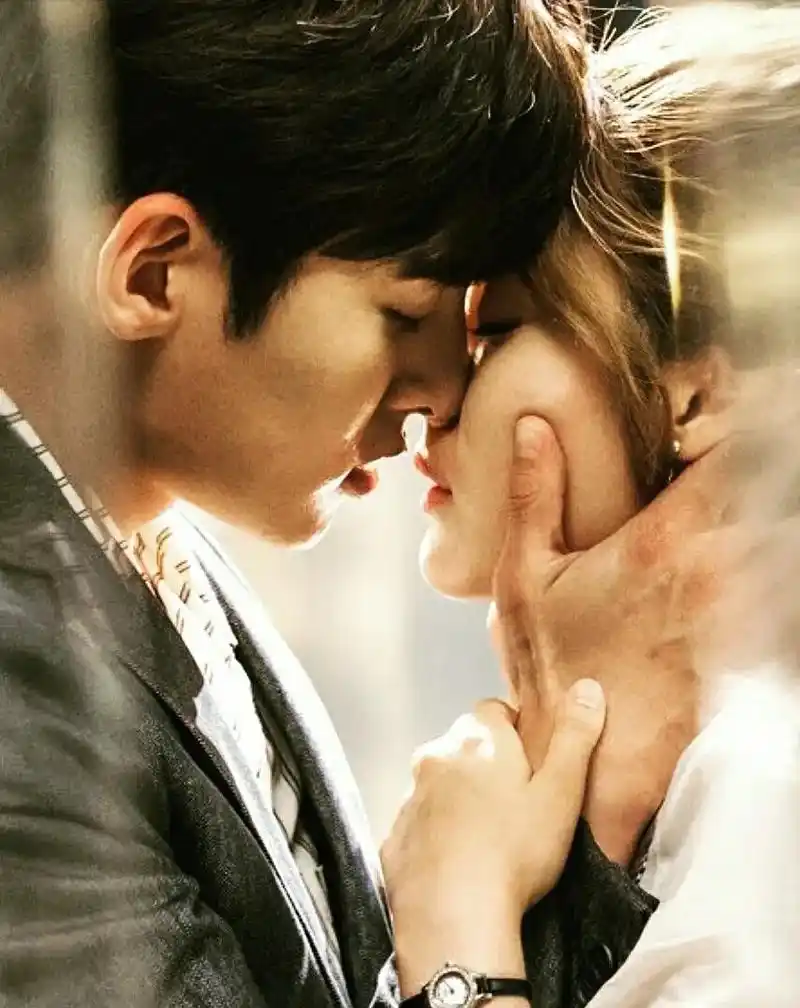 日网票选吻戏多到超心动韩剧top7:《奇怪的搭档》池昌旭,南志铉