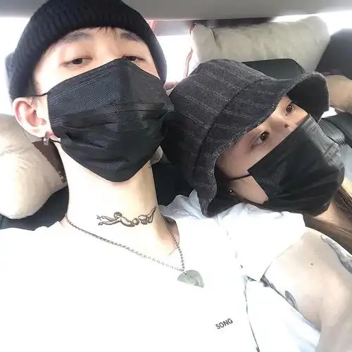 好喜欢六金和她男朋友郑元松04美女帅哥永远在一起