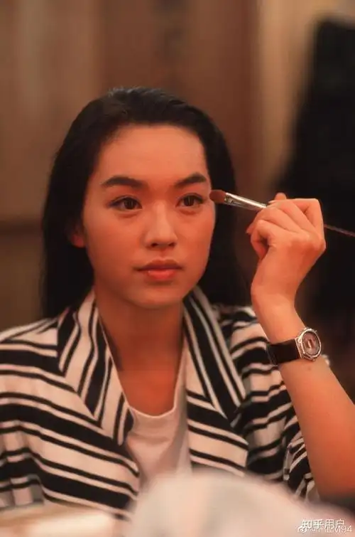 如何评价王静莹的长相