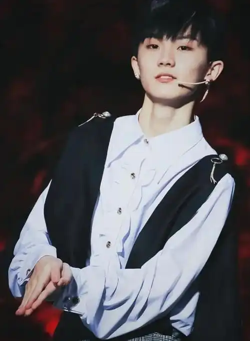 唱《快乐星球》爆火的马嘉祺,和他幸运的成名之路