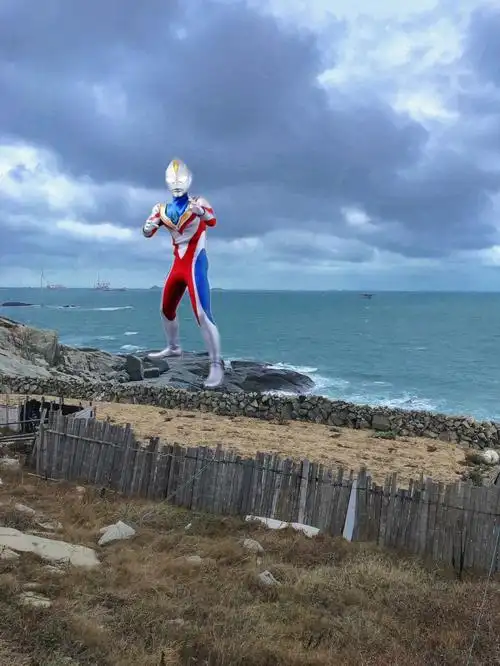 福州探店天空一声巨响奥特曼闪亮登场