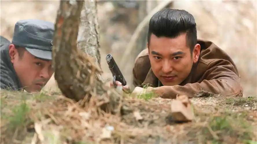 飞哥战队强档播出袁文康挑梁中国队长