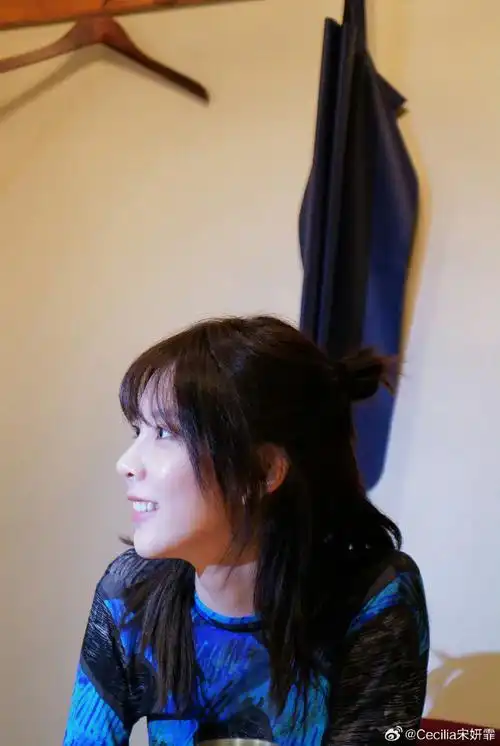 半扎丸子头初恋感好强!