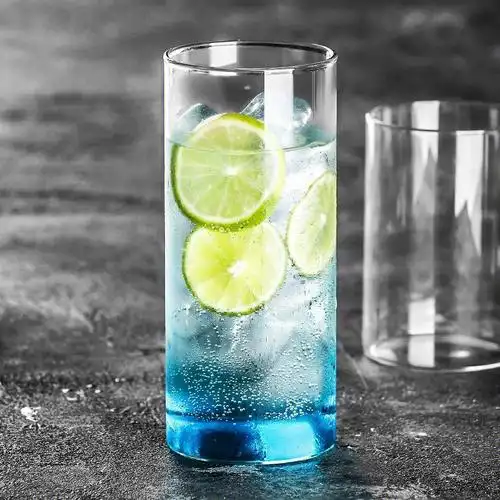 风靡日本的鸡尾酒中国蓝