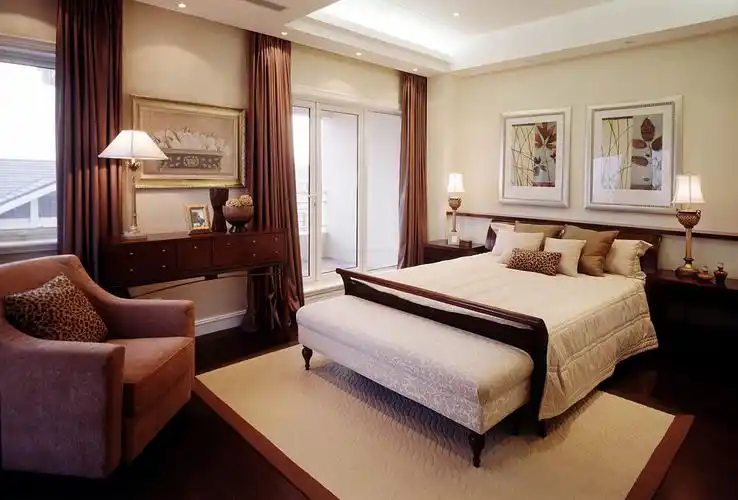 大卧室摆放现代美式家具图片_装信通网效果图