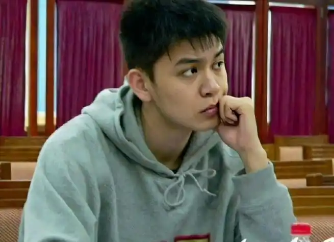 辽宁男篮#渴望为国而战的追风少年@杨鸣12