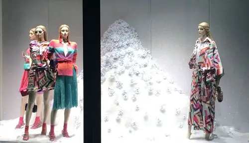 橱窗||chanel圣诞节橱窗欣赏