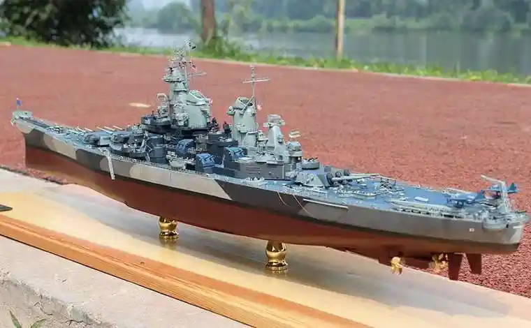 小号手拼装军事战舰模型仿真美国密苏里战列舰军舰军舰