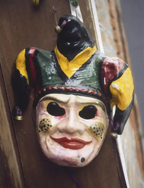 人,小丑,竖图,室外,特写,白天,正面,静物,狂欢节,节日,庆祝,装饰,面具