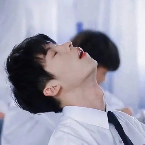 我新老公的喉结妈呀我要被帅晕了