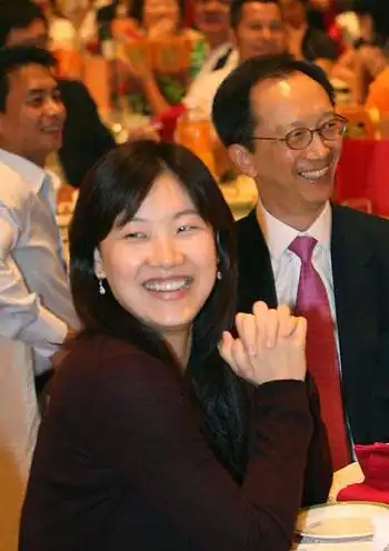 奥运人物志跳水皇后伏明霞的信仰见证