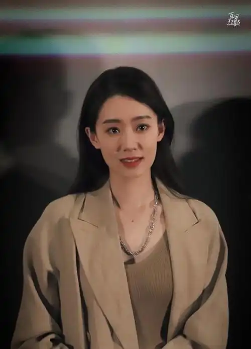 张小斐路演服装品牌变化的背后,红气虽养人,但她的红是自己努力_腾讯