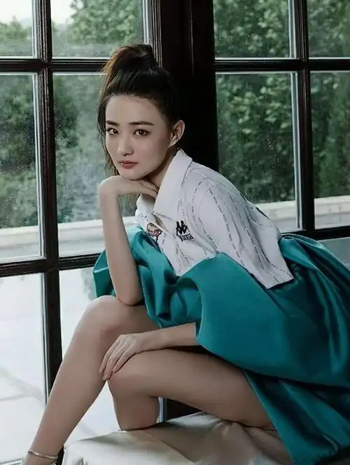 徐璐高清俏丽美照,妩媚动人!_高清图集_新浪网