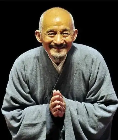 1985年游本昌凭借出演《济公》一举成名,这似乎预示着他演艺事业即将