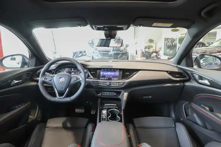 2020款 君威 gs 28t 尊贵型内饰