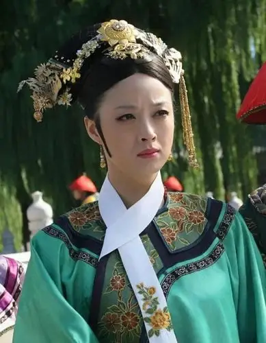 看《甄嬛传》《如懿传》:华妃舒妃悲惨的一生,给了女人这些忠告