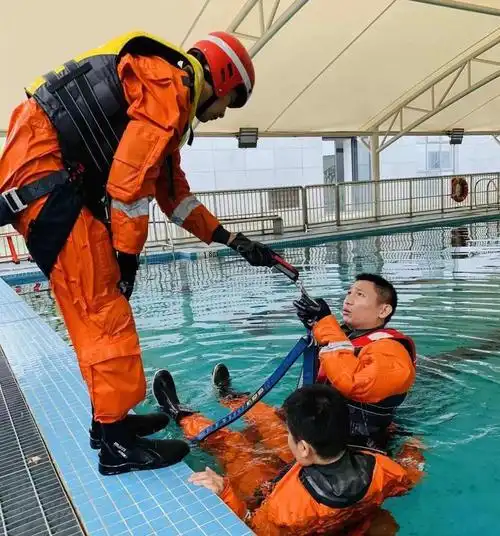 汕尾游泳救生员证培训培训学费怎么收的网上报名流程